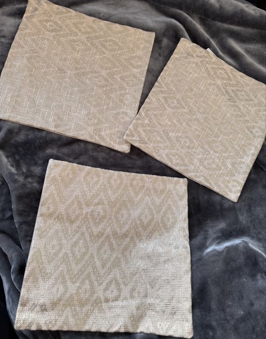 3 nowe poszewki ozdobne na poduszki beż złoty ok 45x45 nowe