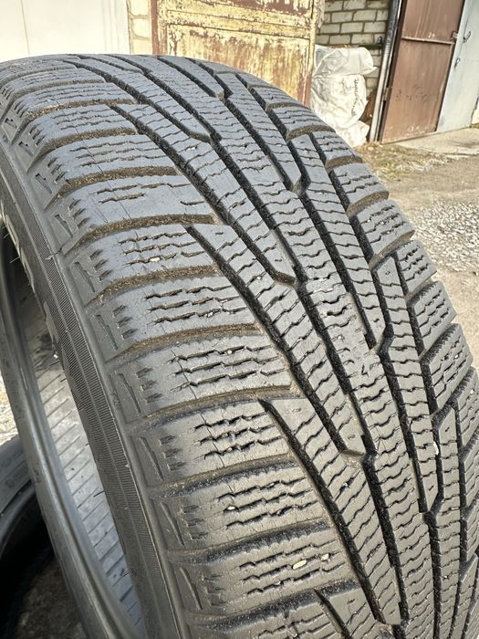 Зимняя резина 205/60/16 Протектор 7.1 мм Год выпуска: 2021