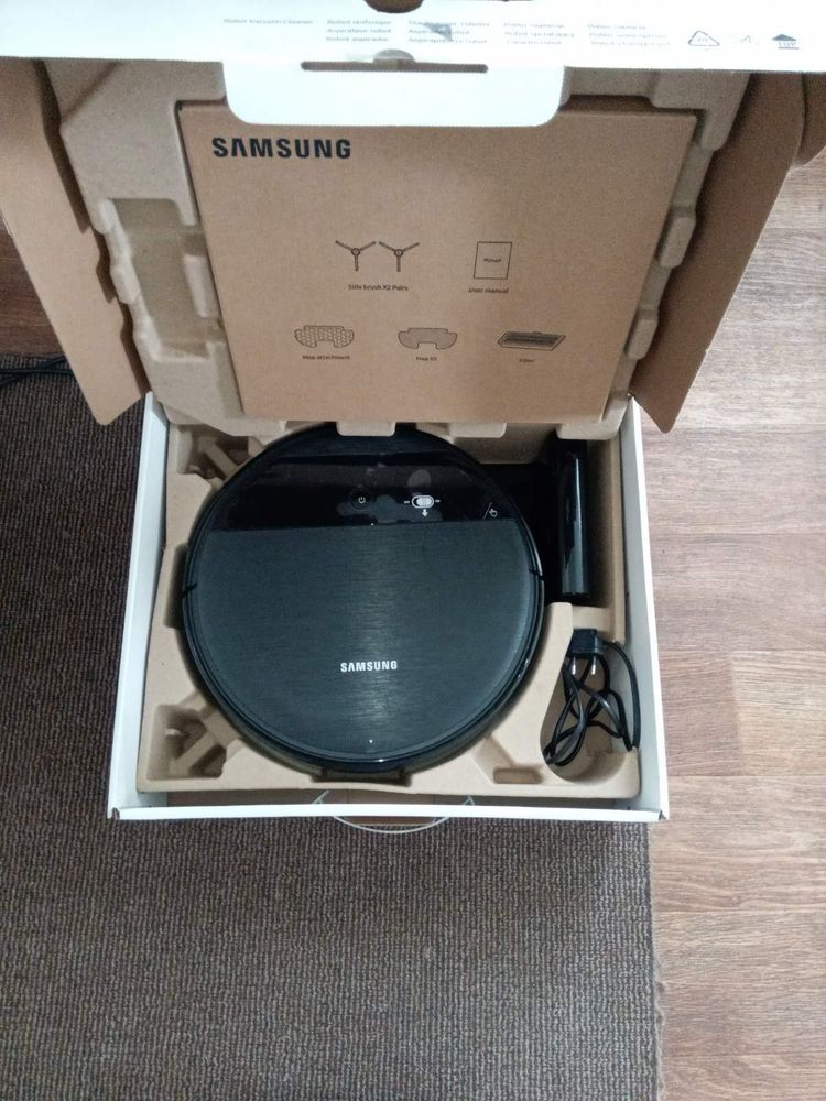 Робот-пылесос Samsung