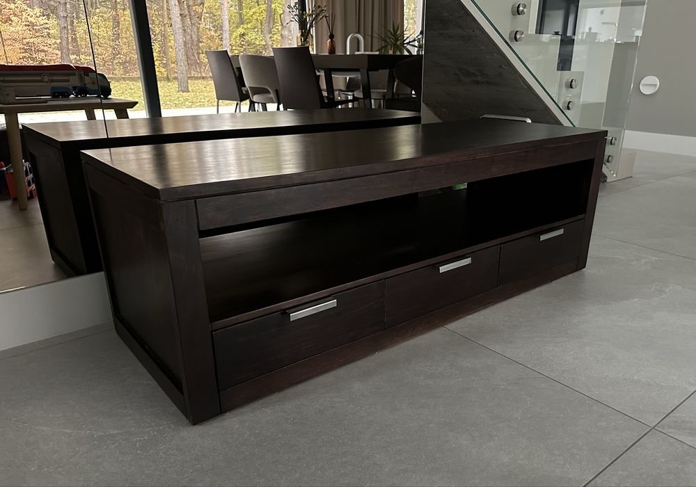 Kolonialna szafka RTV z litego drewna