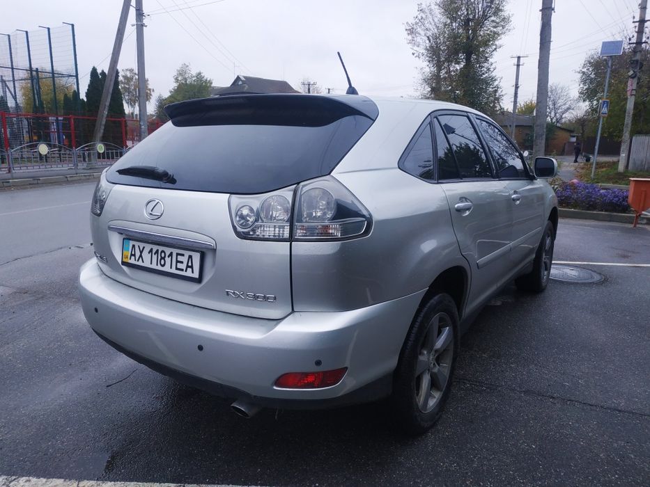 Продаю Lexus RX 300