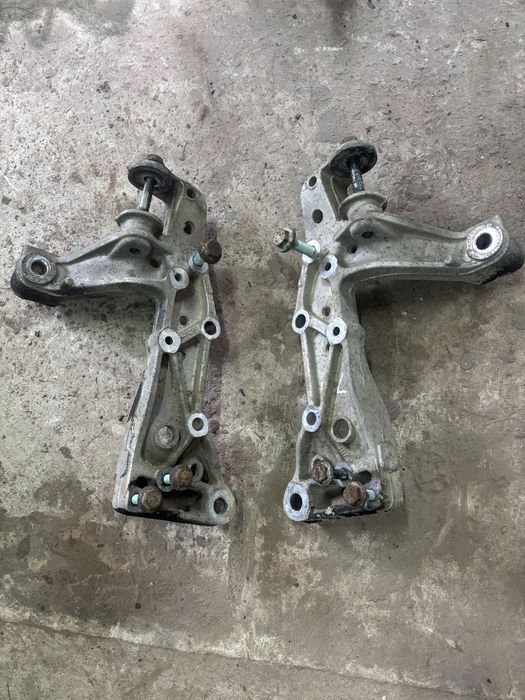 Кронштейн передней балки. Шкода Октавия А5. 04-13г.