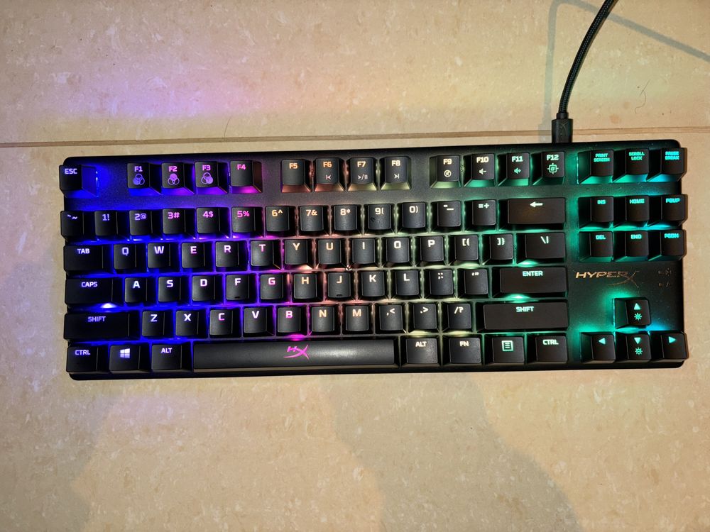 Teclado Hyperx Alloy Origins Core