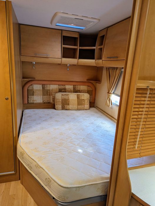 Caravana/ quarto ,suite , muito espaço , levo ao l
