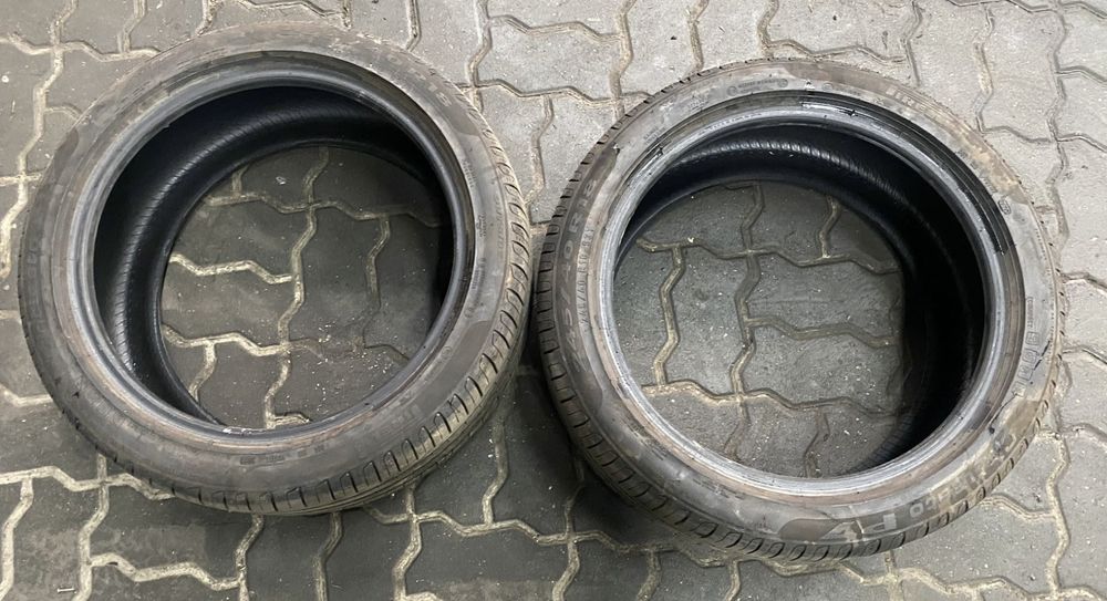 PNEUS USADOS COM A MEDIDA 245/40 R18 - 2 UNIDADES