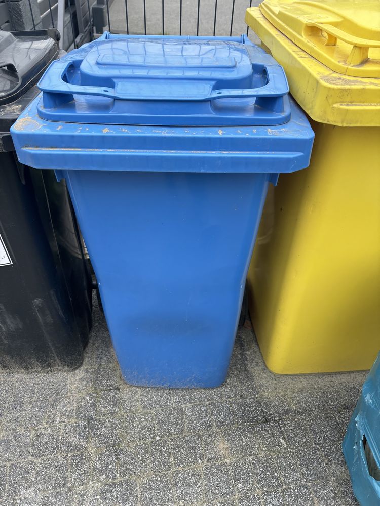 Pojemnik na śmieci ESA jak nowe