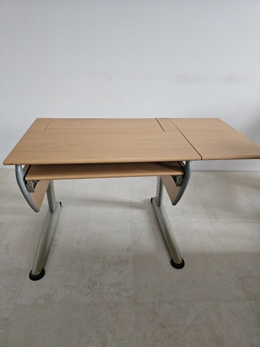 Biurko regulowane MOLL