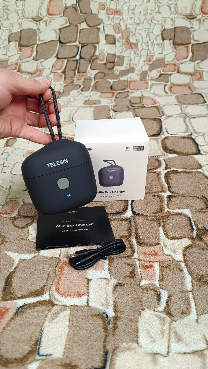 Зарядка павербанк для мікрофонів Rode Wireless GO Telesin кейс