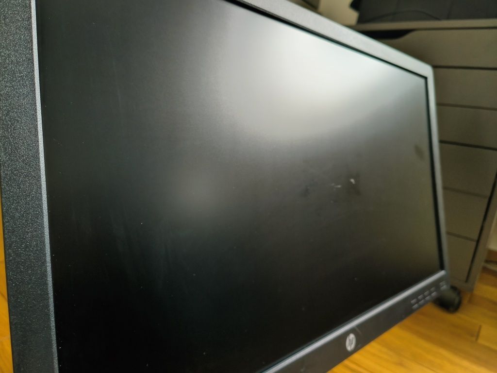 Monitor HP E232, do komputera