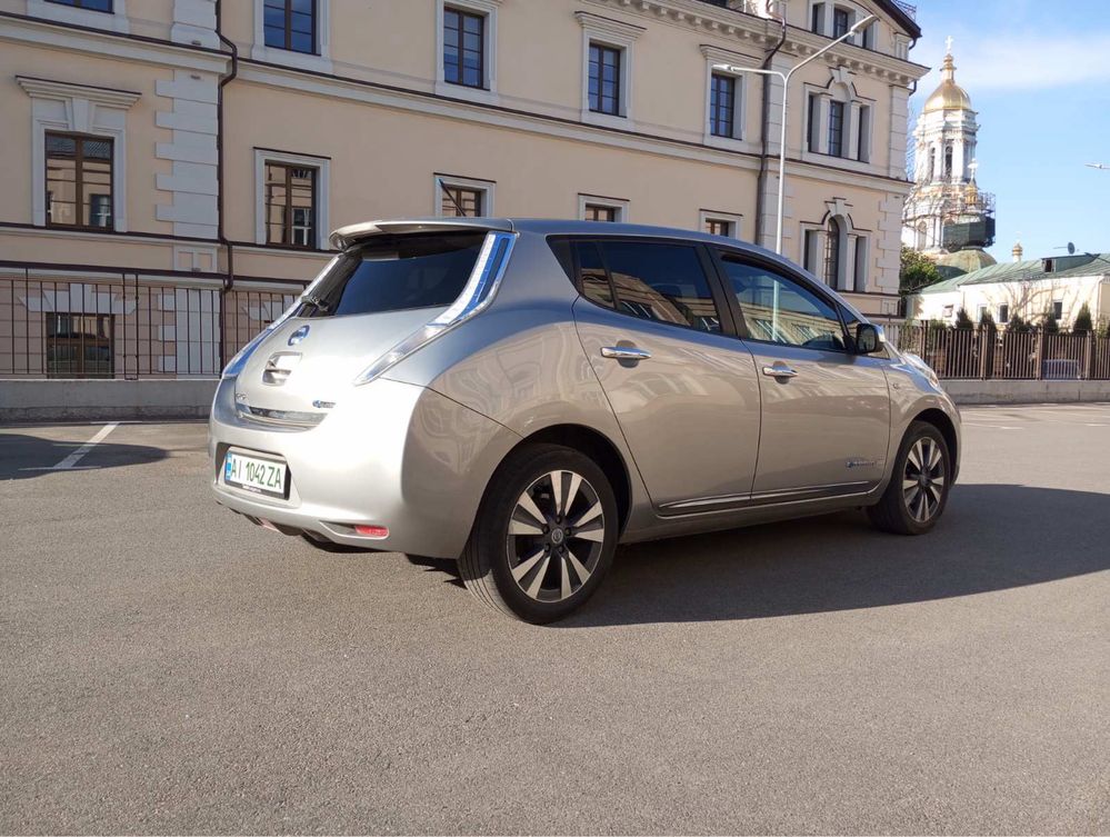 Nissan Leaf 2014 TEKNA | 160kм | 12/12 | 24 кВт