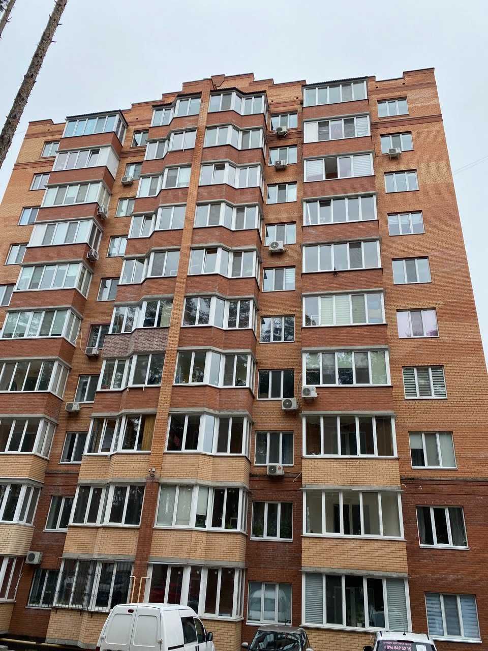 Ірпінь Центральний парк, вул. Теліги (Лермонтова) 2Г, ЖК Суворов, торг