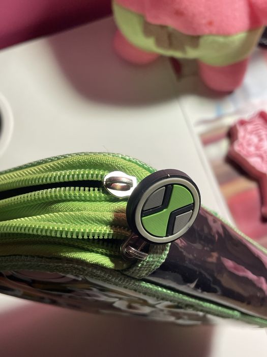 Estojo com duas repartições