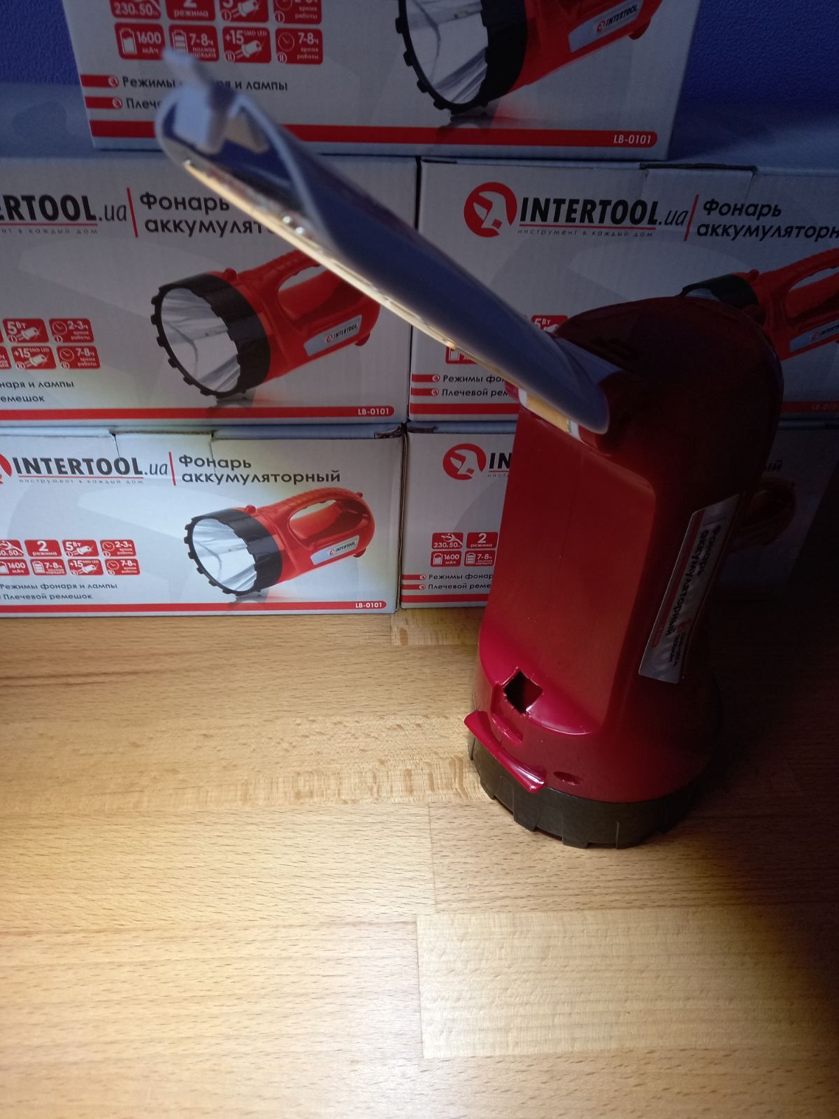 Фонарь аккумуляторный 1 LED 5W+15 SMD INTERTOOL LB-0101