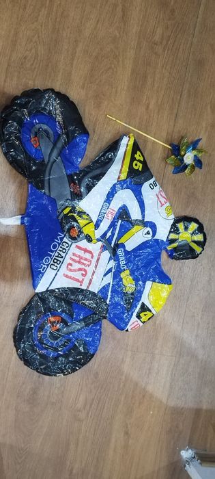 Extra balon na hel plus wiatraczek zestaw urodzinowy