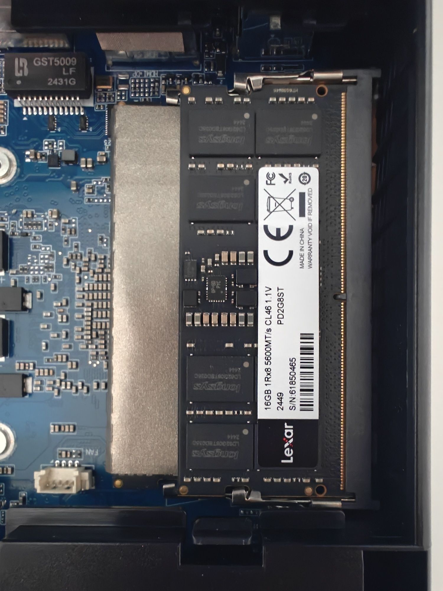Minipc, nuk, CHUWI UBox Ryzen 5 6600H / 32GB DDR5 / 512GB SSD / Window