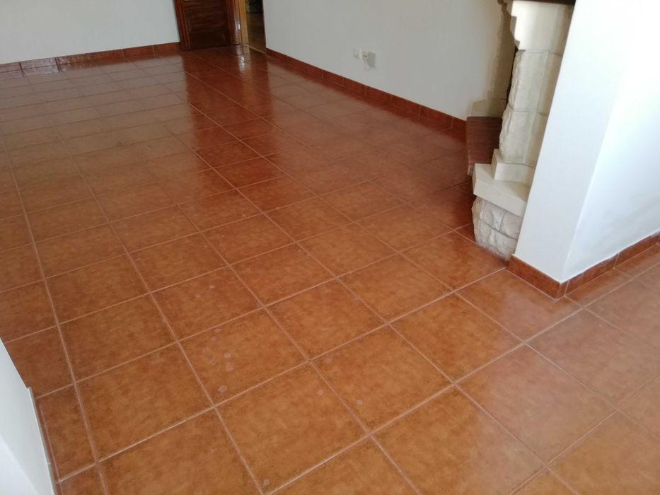 Apartamento Espaçoso - Santa Iria