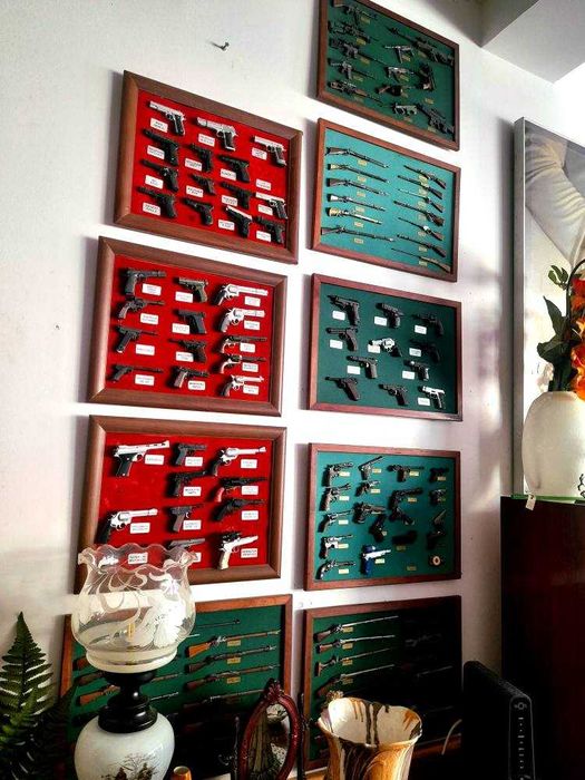 Quadros coleção miniaturas de armas