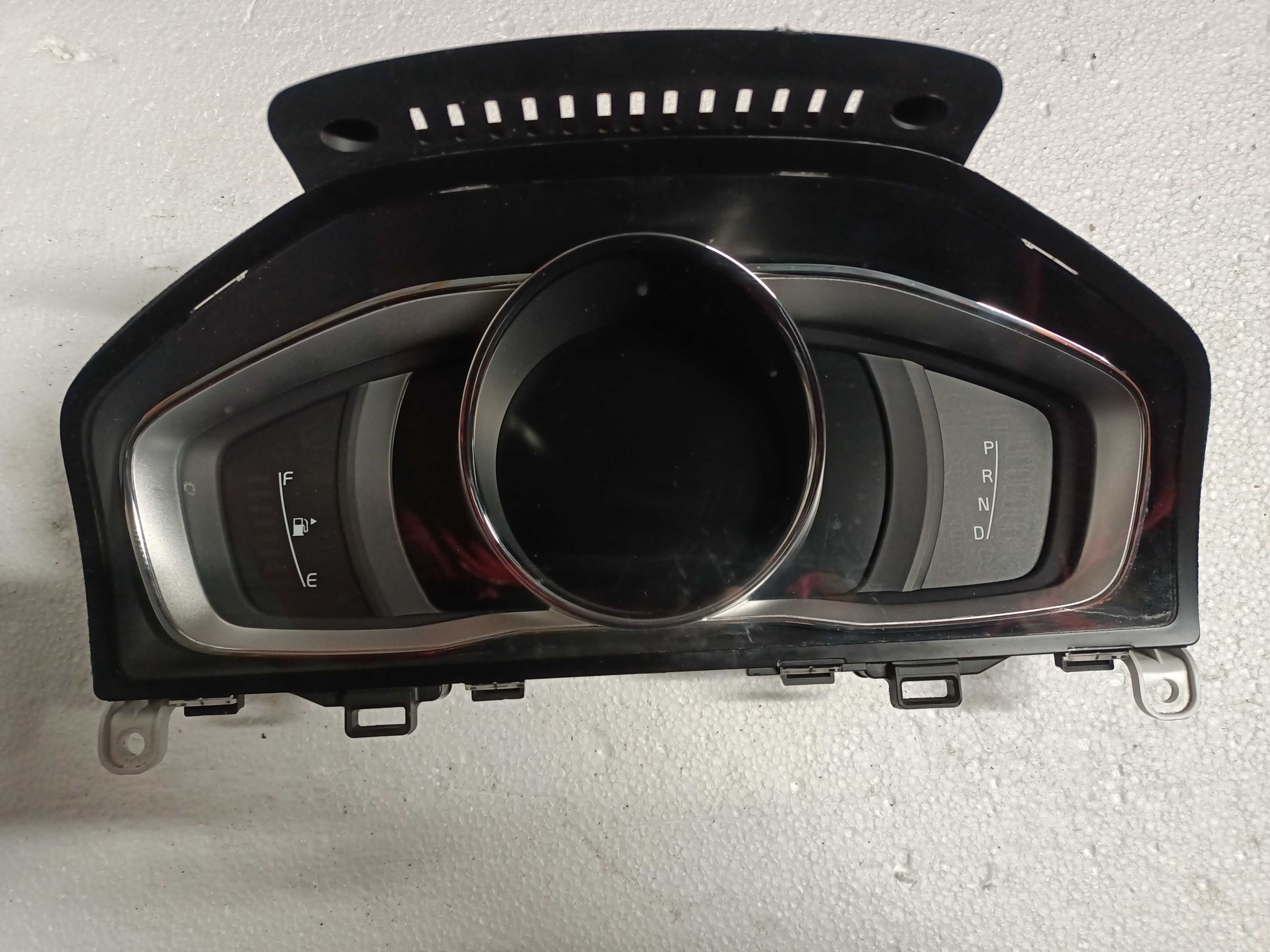 Licznik TFT Volvo platforma P3 automat