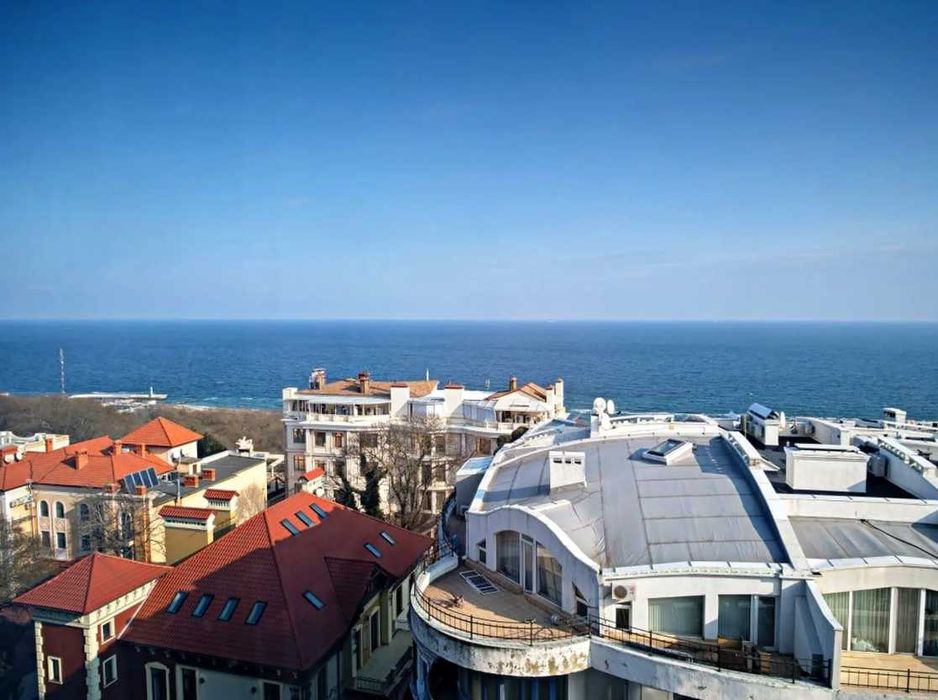 3 комнатная квартира с террасой  и видом на море