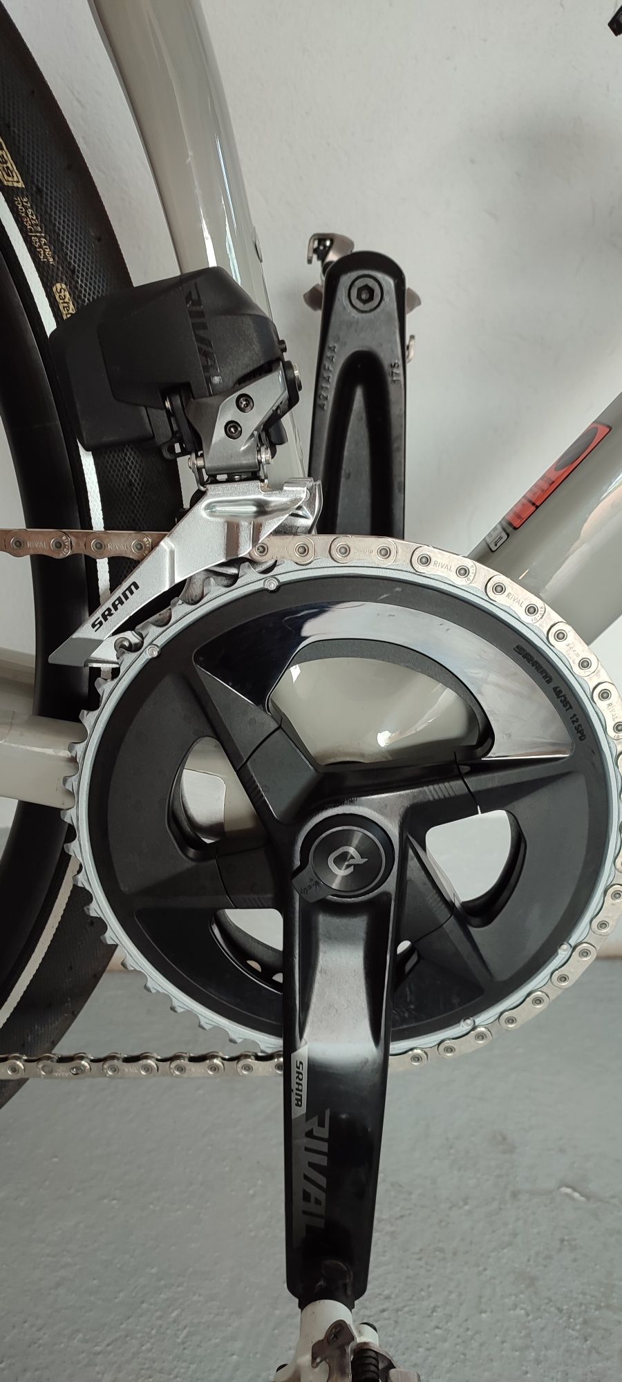 Canyon endurance cf sl eTap