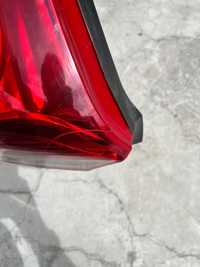 używana lewa lampa tylna do Volvo V40 2014r.