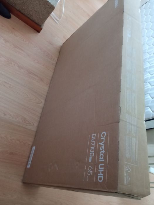 TV Samsung 65" Crystal UHD 65DU7105 ecrã partido
