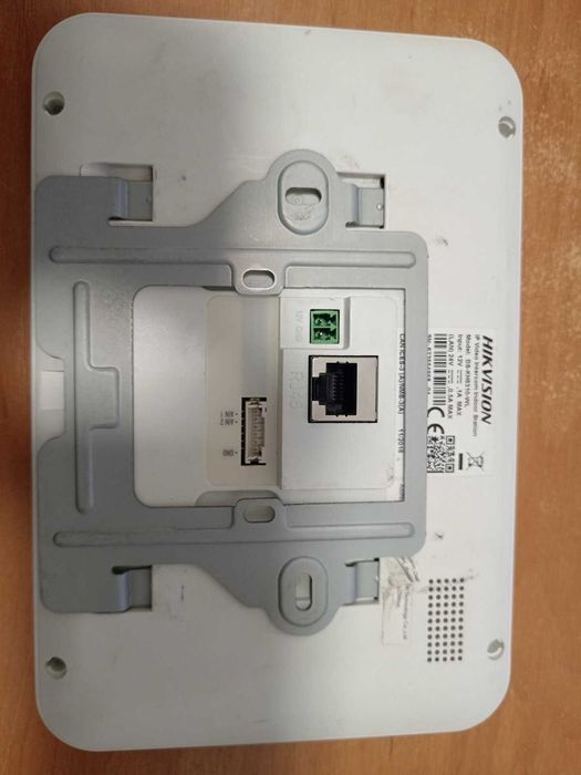 КОМПЛЕКТ Відеодомофон Hikvision DS-KH6310-W(L) + DS-KV8102-IP