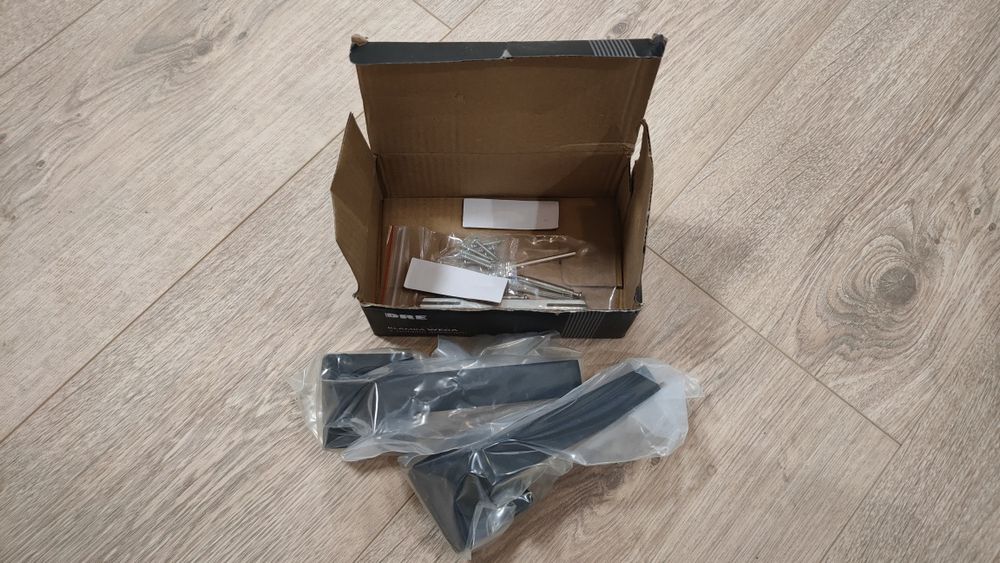 DRE Wega klamki 5 kompletów i rozety 2 komplety