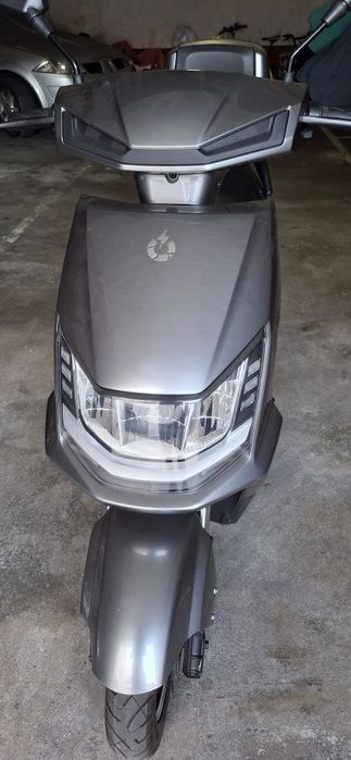 Scooter eléctrica