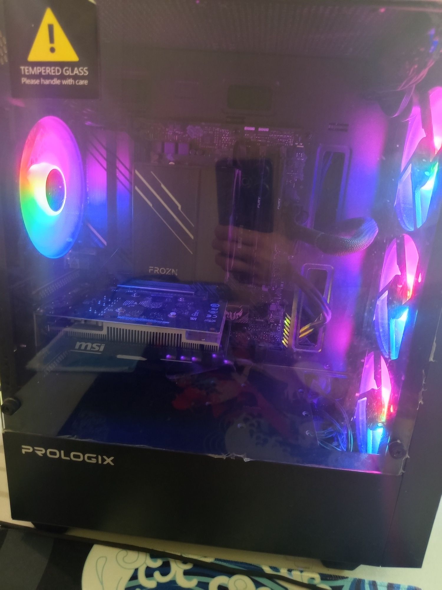 ПК игровой ryzen 5 5600. SSD 1 TB SAMSUNG. 2 по 8GB DDR4 Kingston Fury