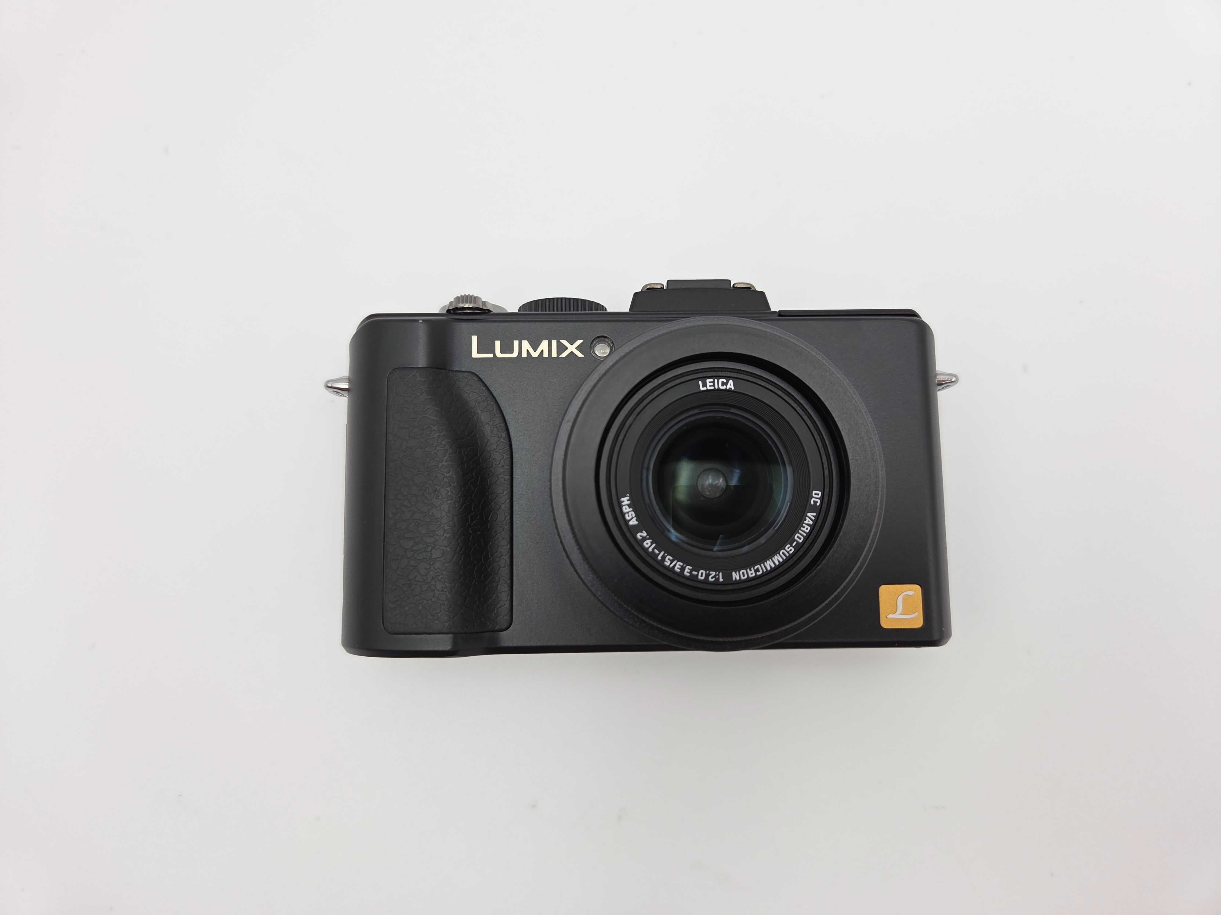 .Aparat Panasonic Lumix LX5 świetny cyfrowy kombajn - jak nowy