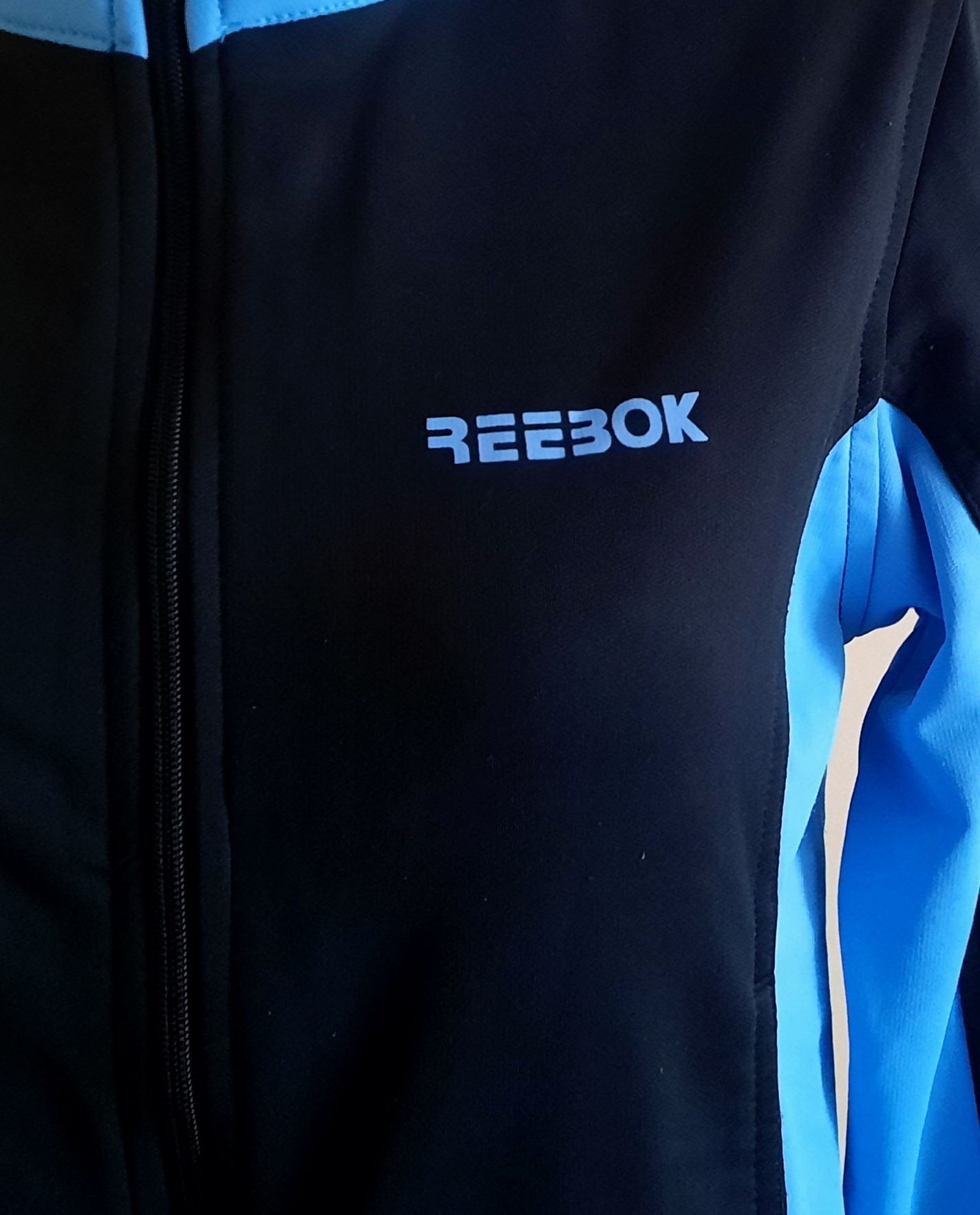 Bluza Reebok czarna,niebieska