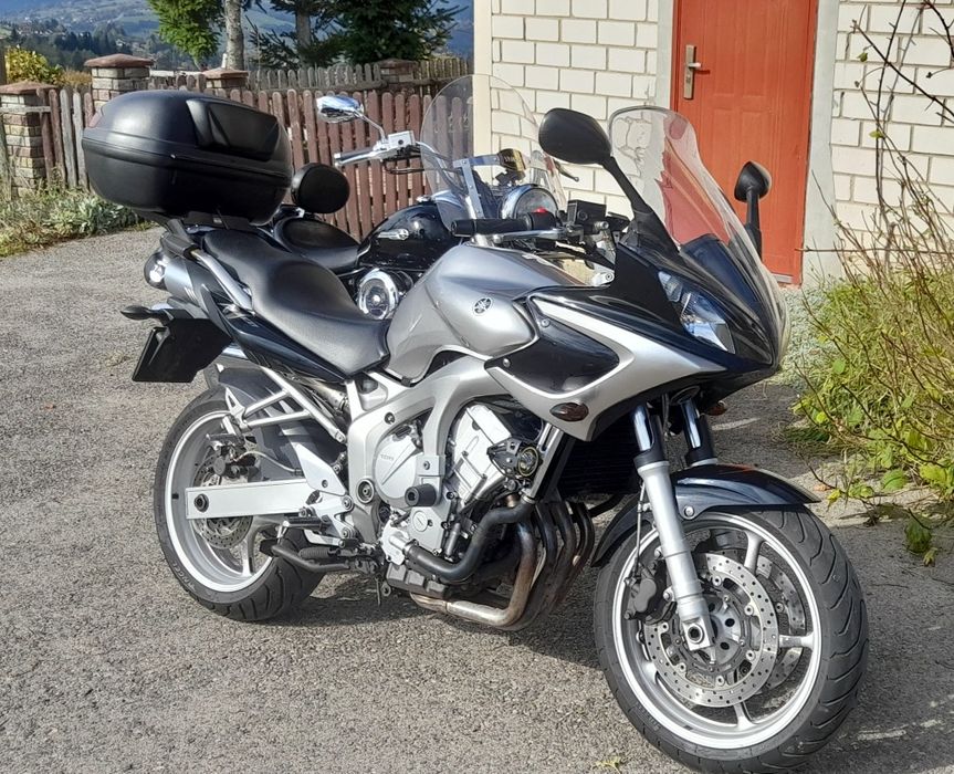 Yamaha fz6 2004 rok