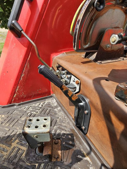 Massey  Ferguson 698 4x4 zwinny mocny i ekonomiczny