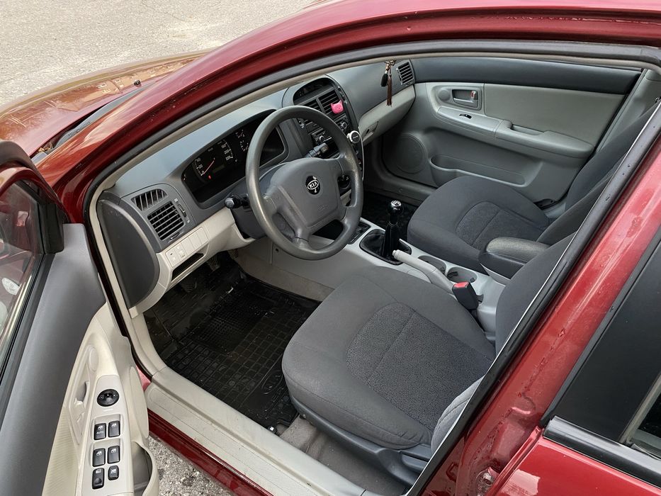 Kia Cerato 2006, 1.6 MT