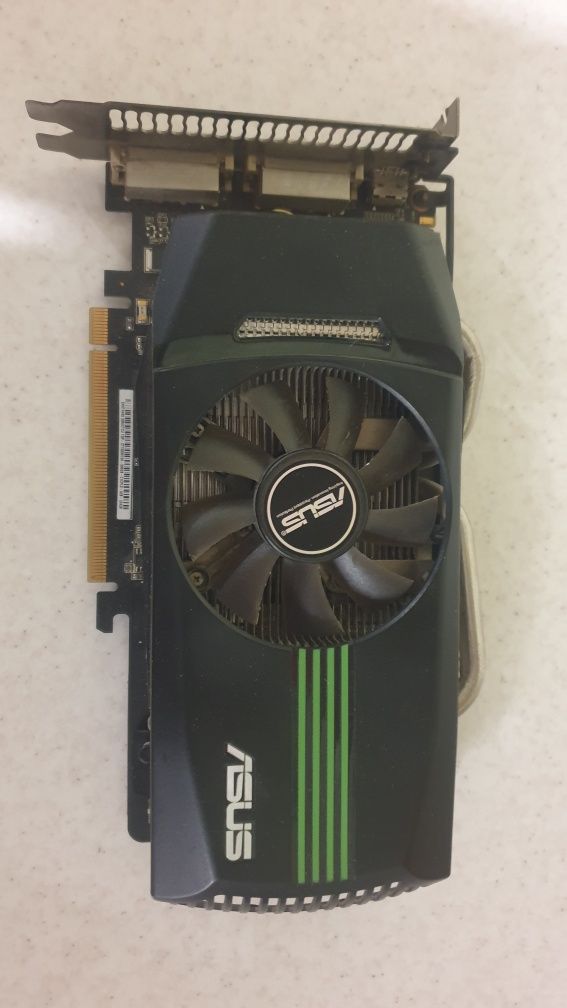 Asus  GeForce GTX 460 DirectCU 1024MB GDDR5