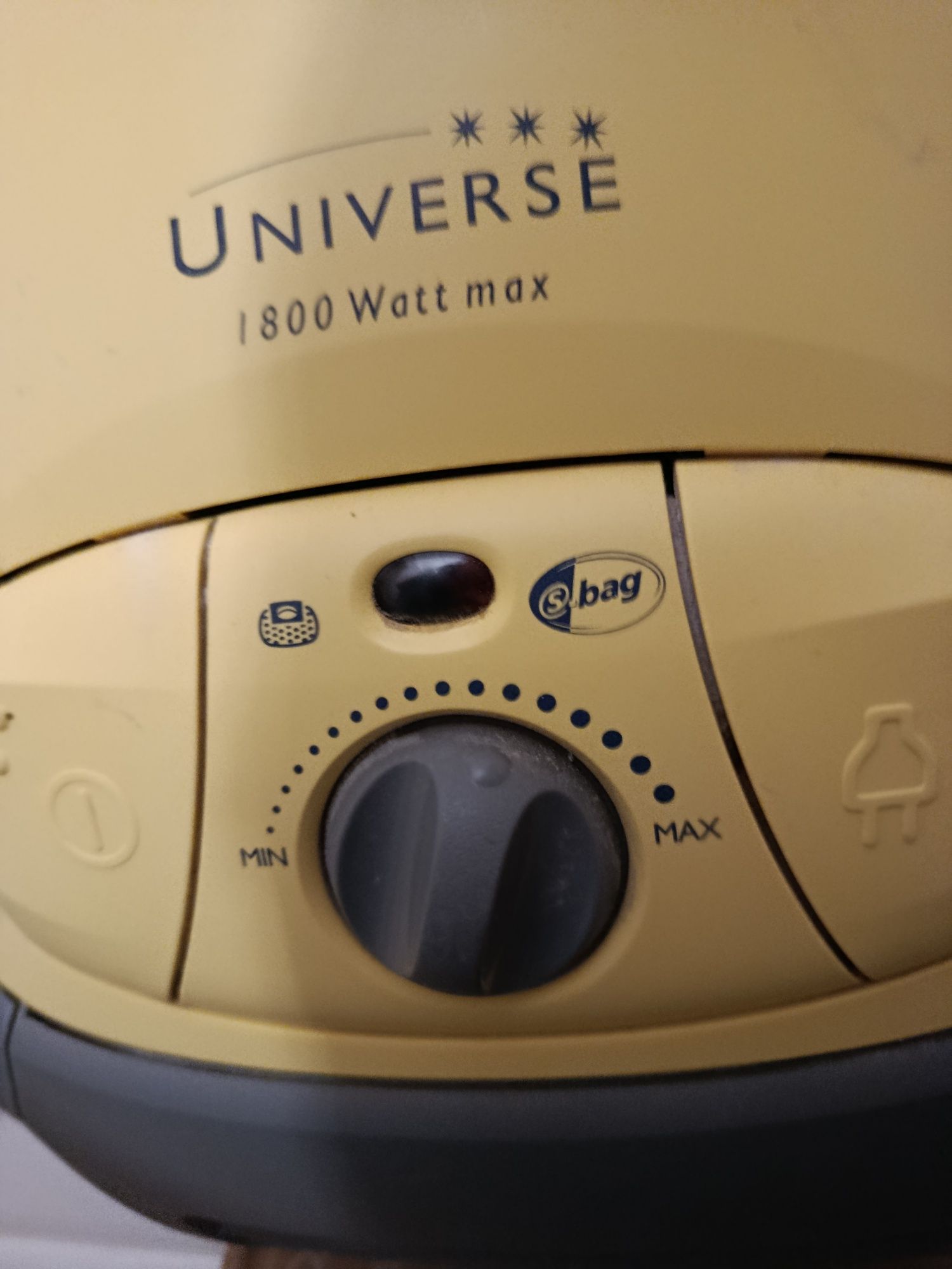 Пилосос PHILIPS Universal
