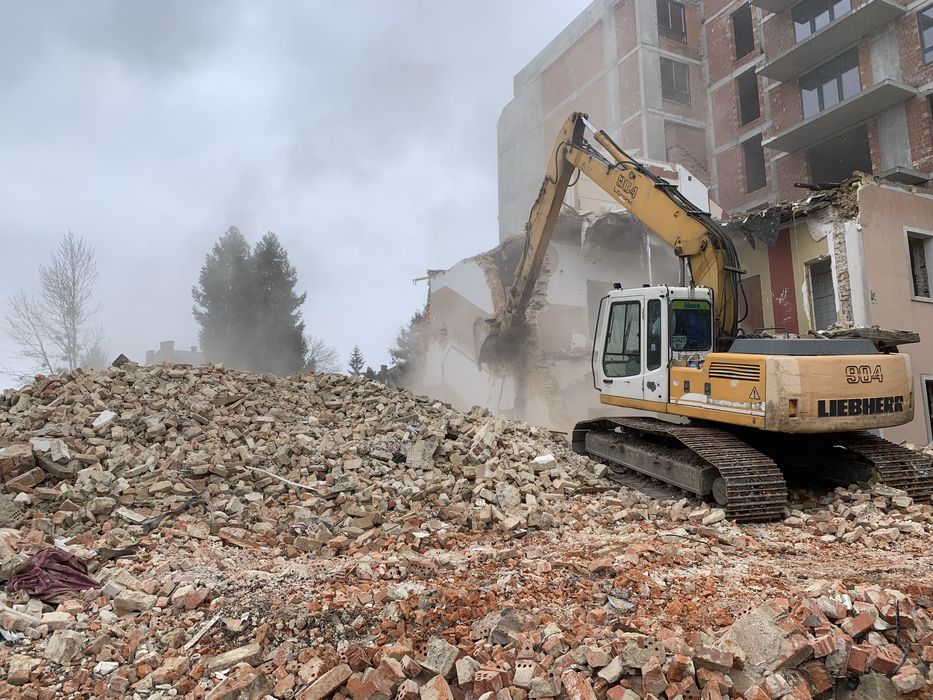 Копання котлованів | Земляні роботи  | Оренда екскаватора | Самоскида