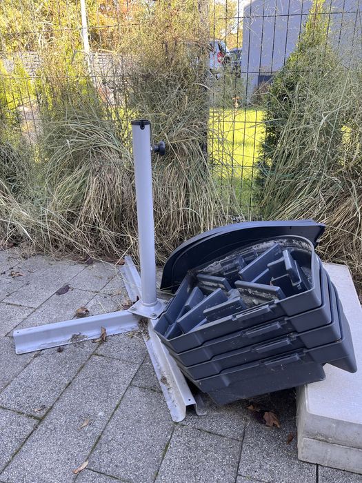 Stojak pod parasol ogrodowy