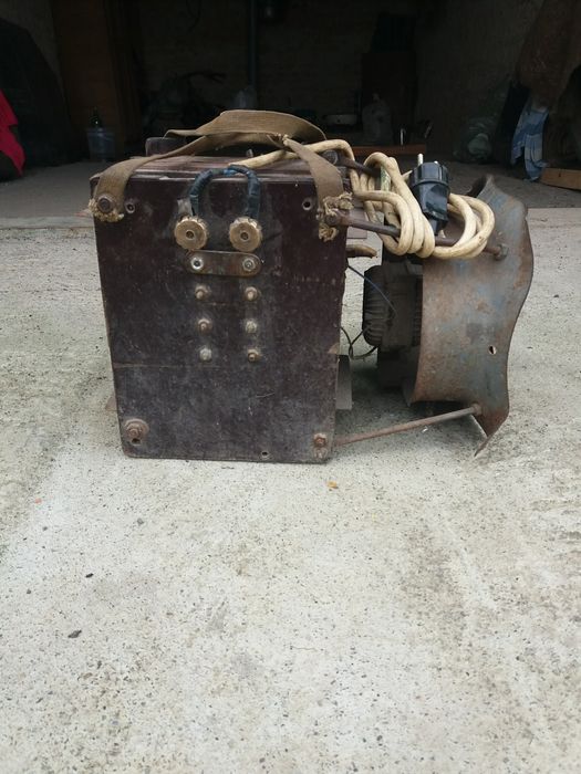 сварочный аппарат с регулируемым током.