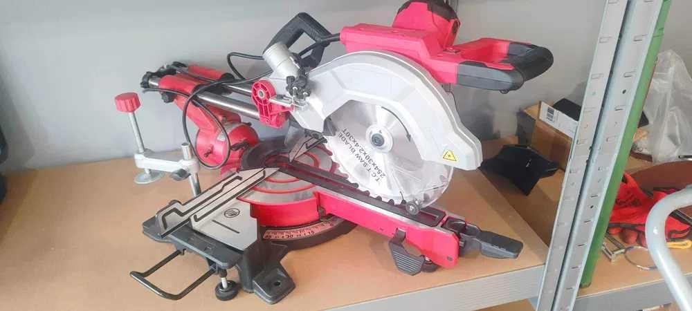 Piła ukośnica z przesuwem 305mm wynajmę WYPOŻYCZALNIA