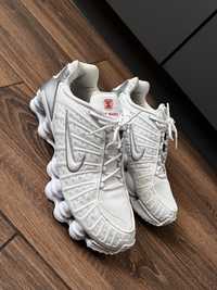 Nike shox białe