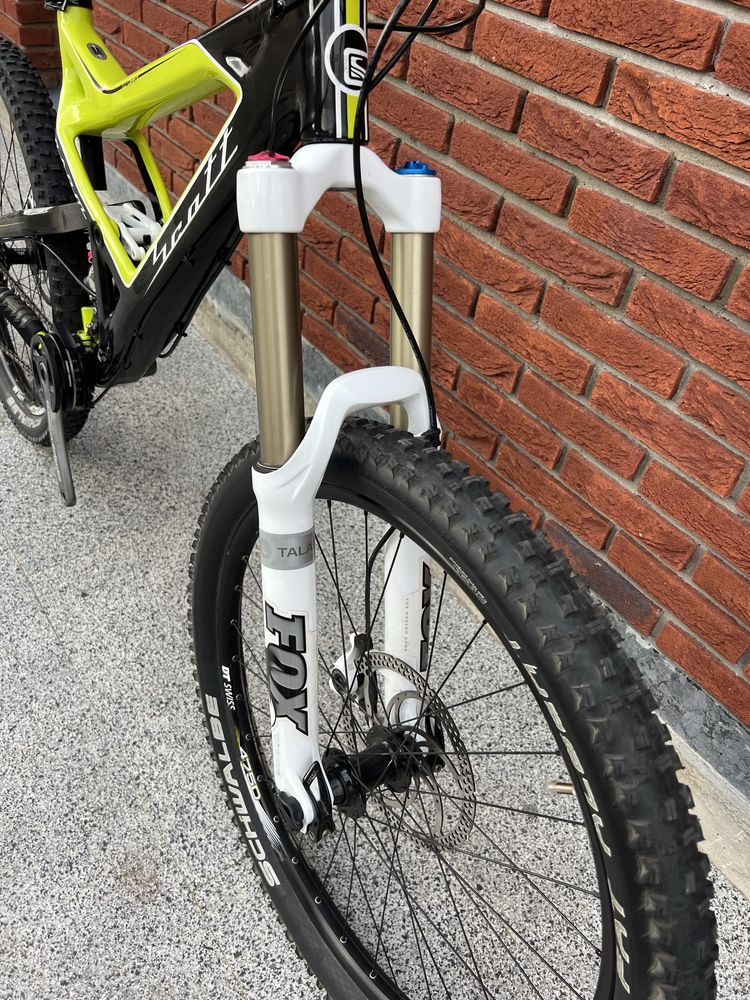 Двопідвіс Carbon Scott