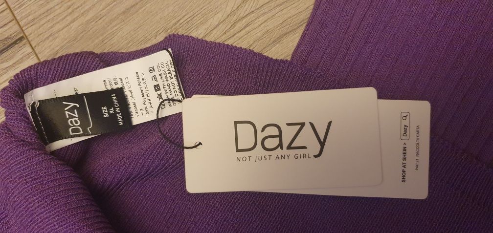 Dzianinowa długa sukienka z topem.
