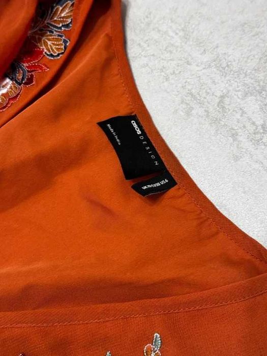 piękna unikatowa sukienka asos® folklor indie wzory haftowane kwiaty