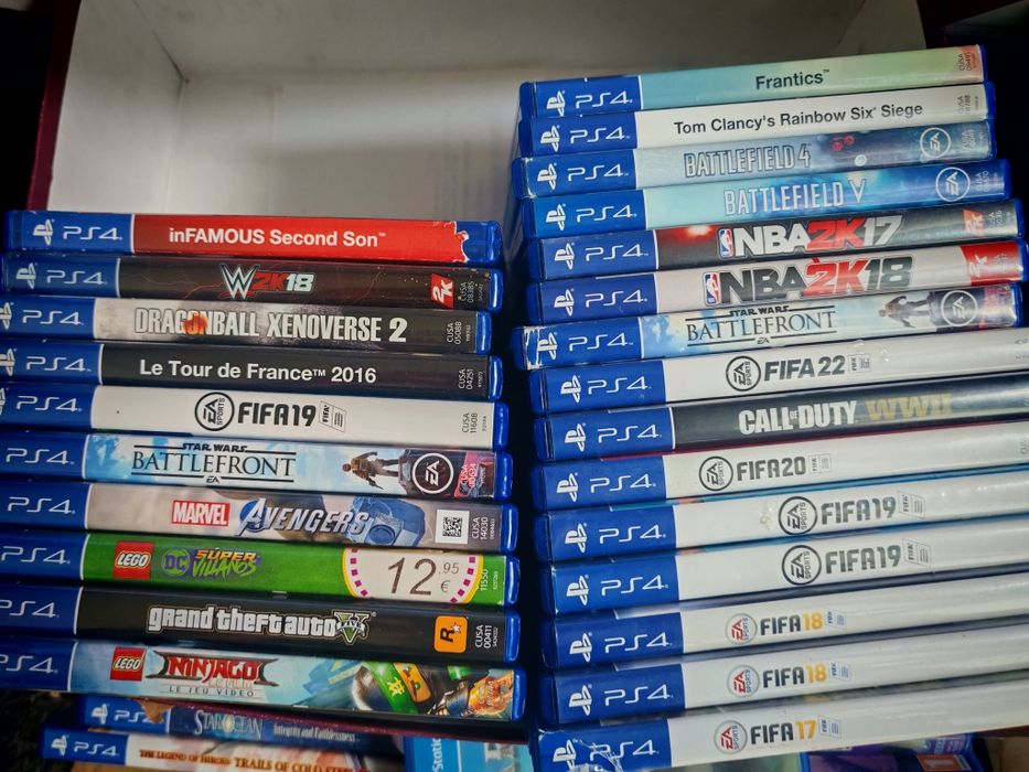 Jogos PlayStation 4/5 e nintendo switch e joycons