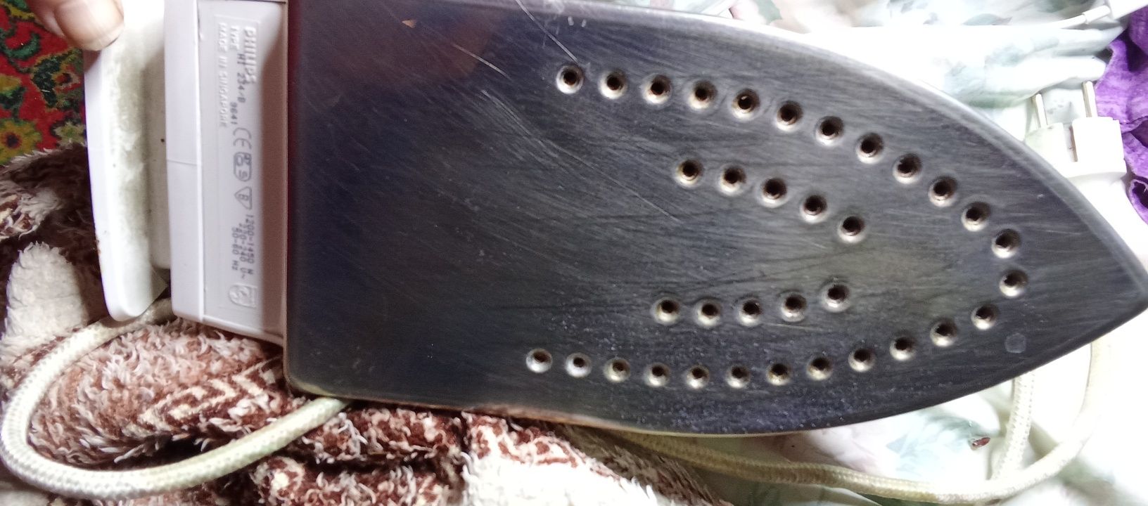 Утюги  Tefal , Philips и  3 ссср, рабочие.