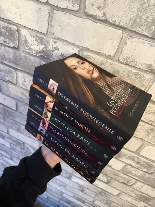 Akademia Wampirów 1-6 Richelle Mead seria