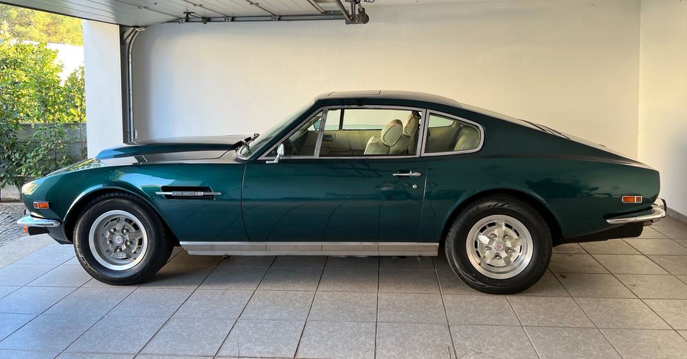 ASTON MARTIN AM V8 - série 3 - 1977
