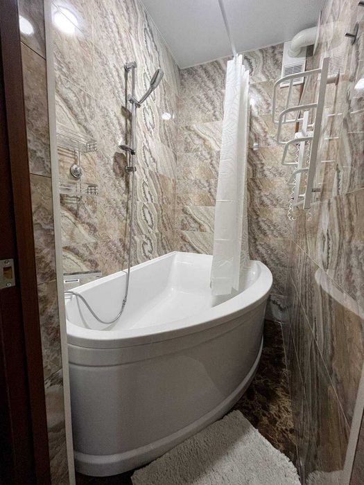 Приємні апартаменти в самому Центрі, Корпусний сад - Мережа HELEN